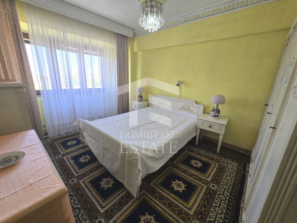 Centru - Apartament de 4 camere cu vedere Panoramica la Marea Neagra.