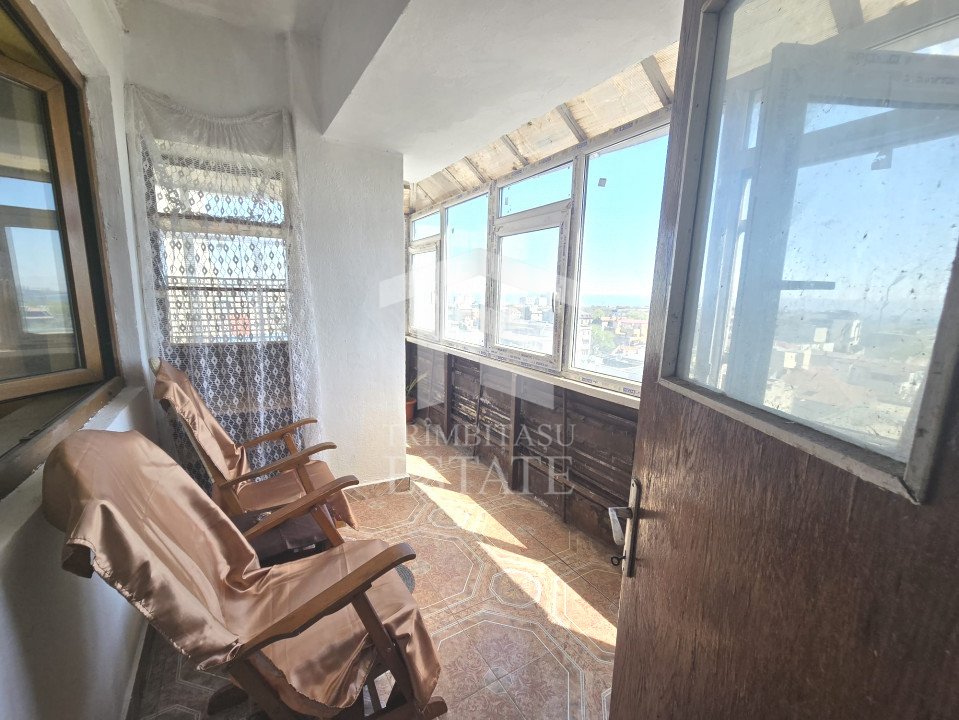 Centru - Apartament de 4 camere cu vedere Panoramica la Marea Neagra.