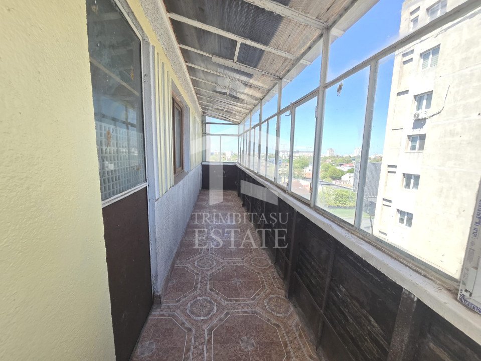 Centru - Apartament de 4 camere cu vedere Panoramica la Marea Neagra.