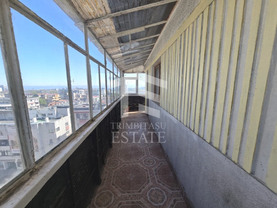 Centru - Apartament de 4 camere cu vedere Panoramica la Marea Neagra.