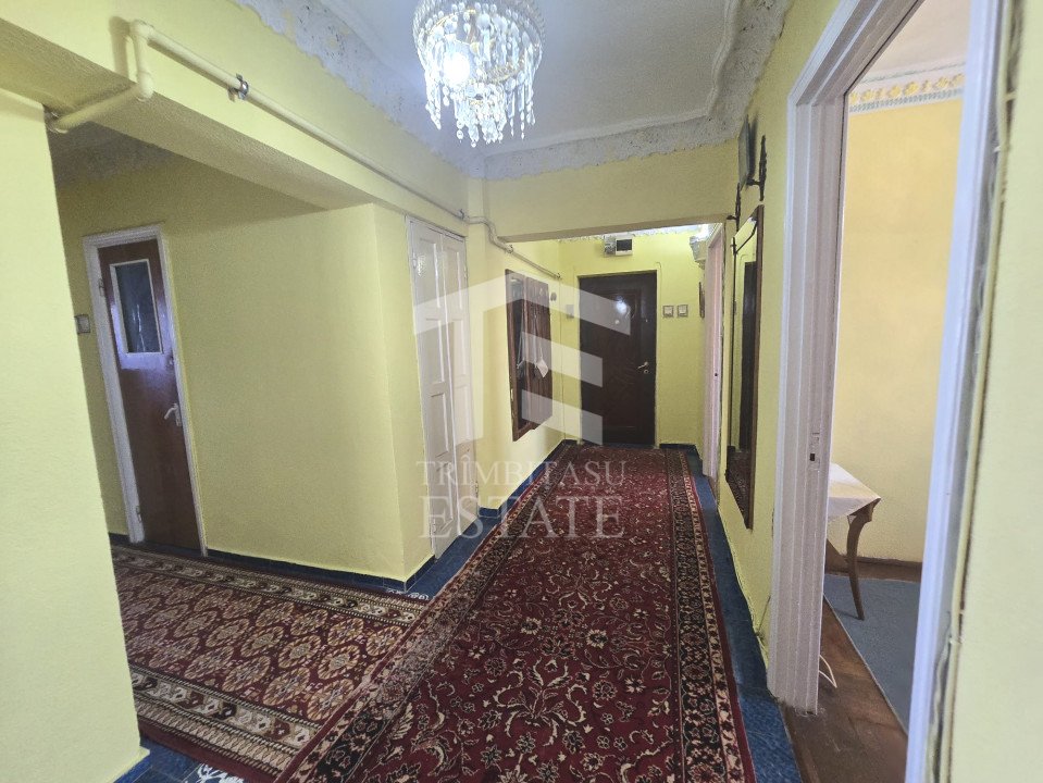 Centru - Apartament de 4 camere cu vedere Panoramica la Marea Neagra.