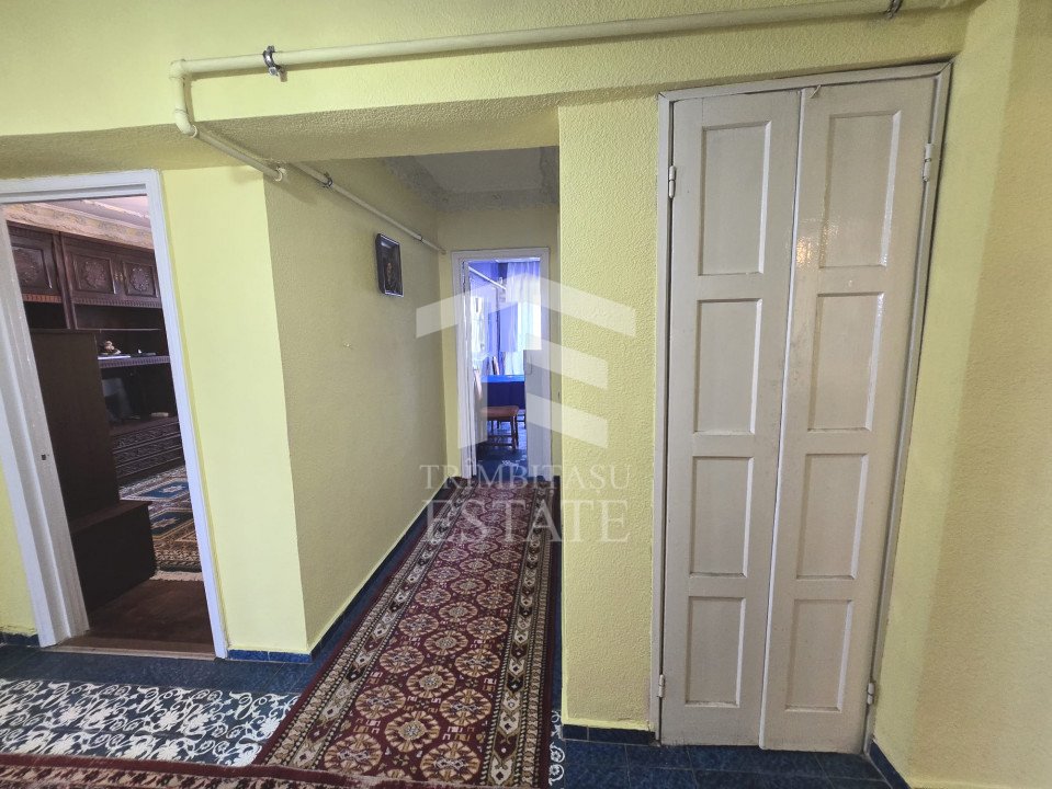 Centru - Apartament de 4 camere cu vedere Panoramica la Marea Neagra.
