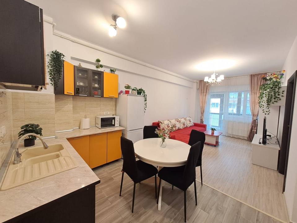 Garsoniera dubla 40 mp + balcon Auchan Militari