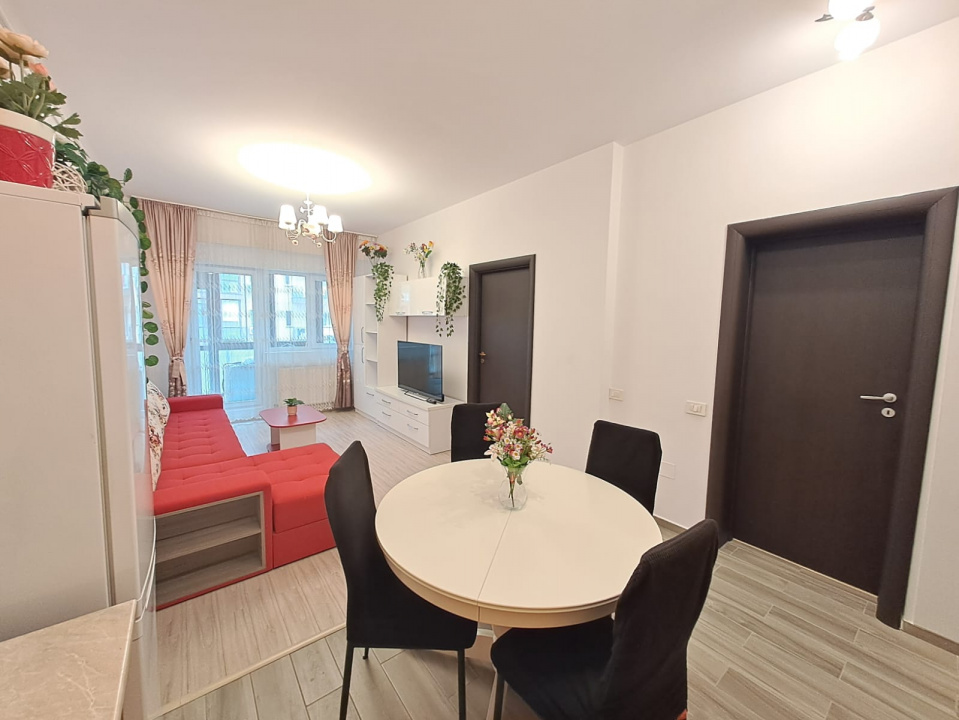 Garsoniera dubla 40 mp + balcon Auchan Militari