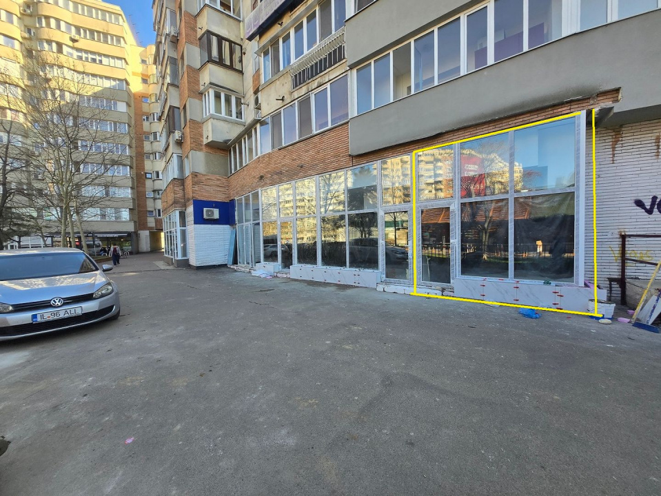Spatiu comercial 66mp Dristor McDonald's Metrou Stradal Camil Ressu