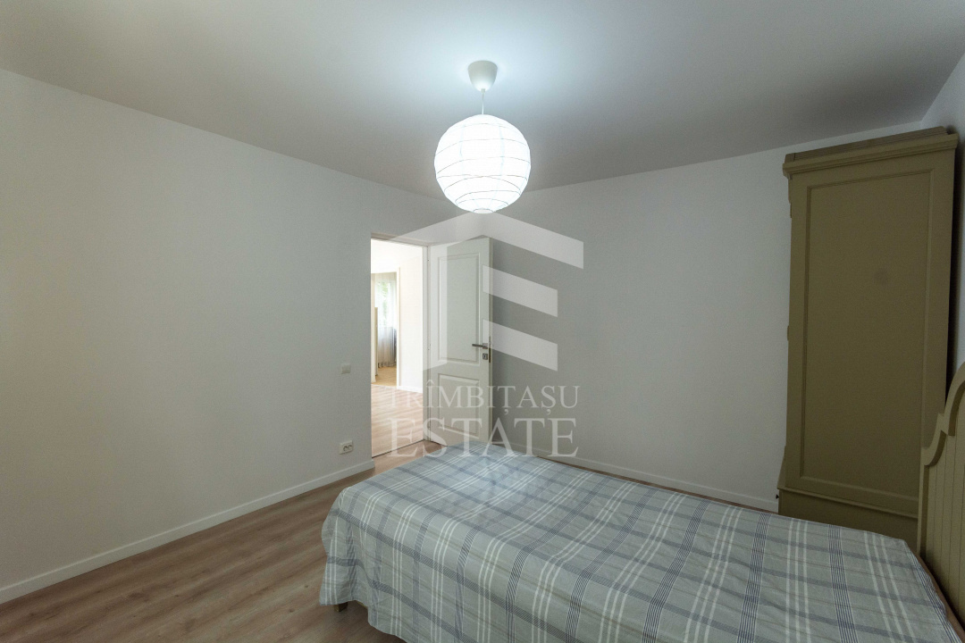 Branesti, Ilfov, casa primitoare, gata de mutat!  